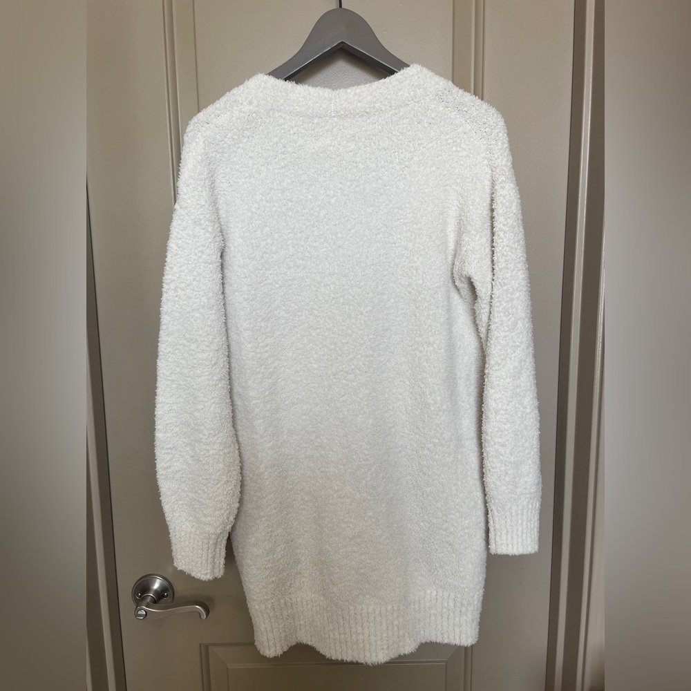 UGG Women’s Cardigan - Picture 2 of 6